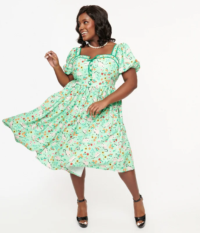 Unique Vintage Plus Size 1940s Green Possum Print Button Front Dress